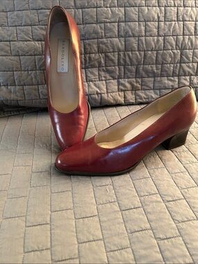 Bandolino Dark Cherry Brown Leather Upper Low Block Heel Pumps
